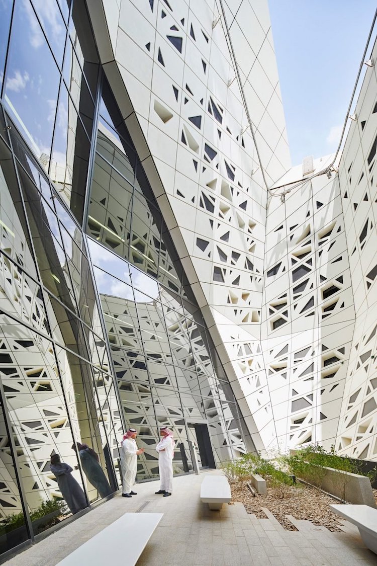 Zaha Hadid Rey Abdullah Petroleo Centro 6