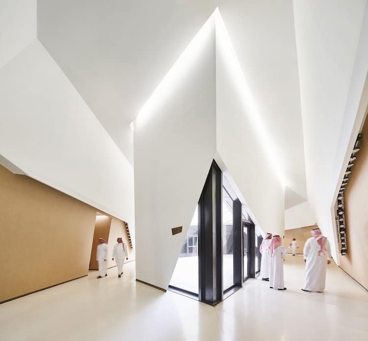 Zaha Hadid Rey Abdullah Petroleo Centro 7