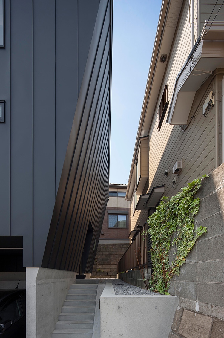 House in Shinyoshida, Shinsuke Fujii