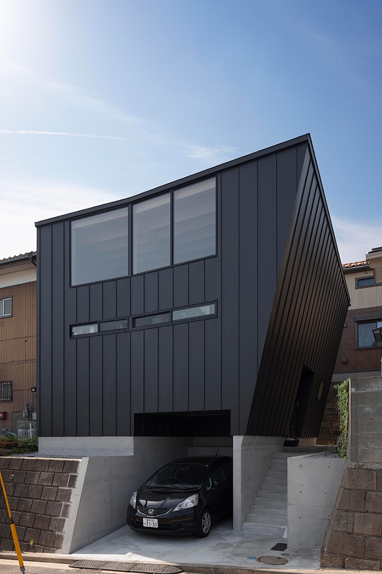 House in Shinyoshida, Shinsuke Fujii