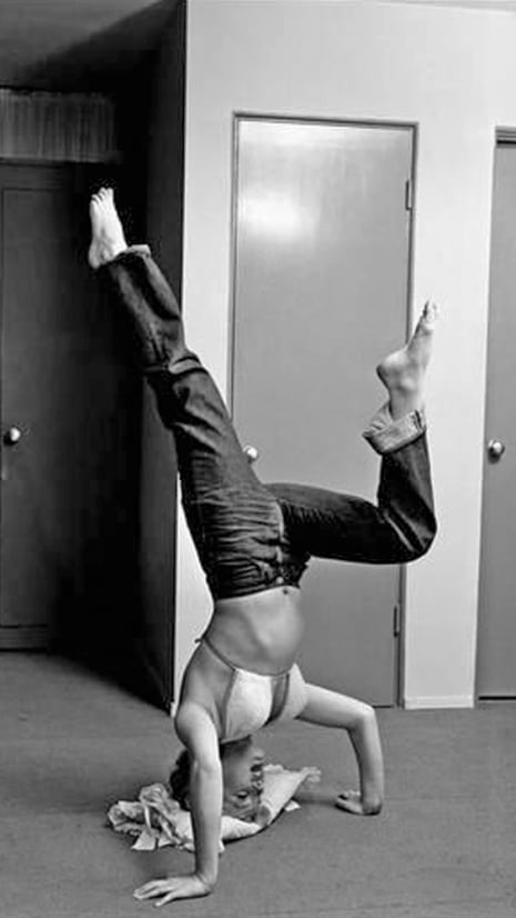 Marilyn Monroe doing Yoga CulturaInquieta10