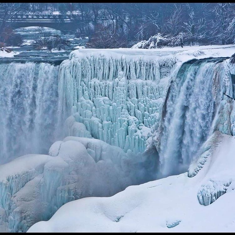 Cataratas del Niágara heladas