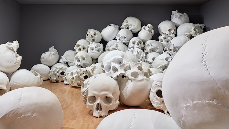 Ron Mueck calaveras craneos escultura 11