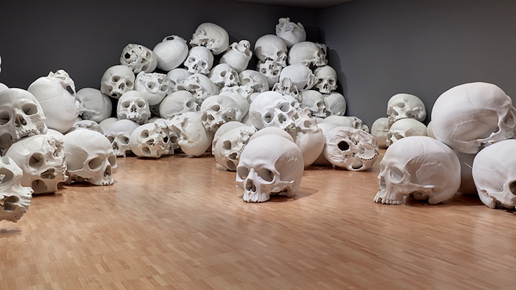 Ron Mueck calaveras craneos escultura 5