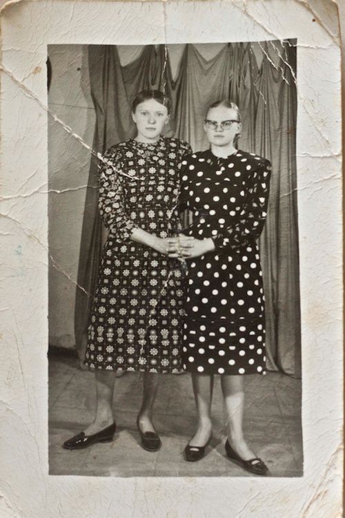 dos personas juntas 2