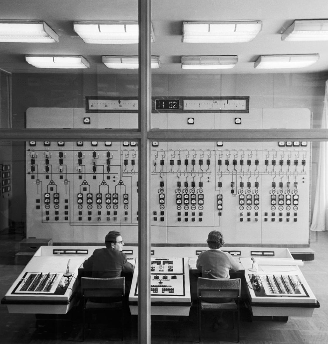coltrol room soviet 08