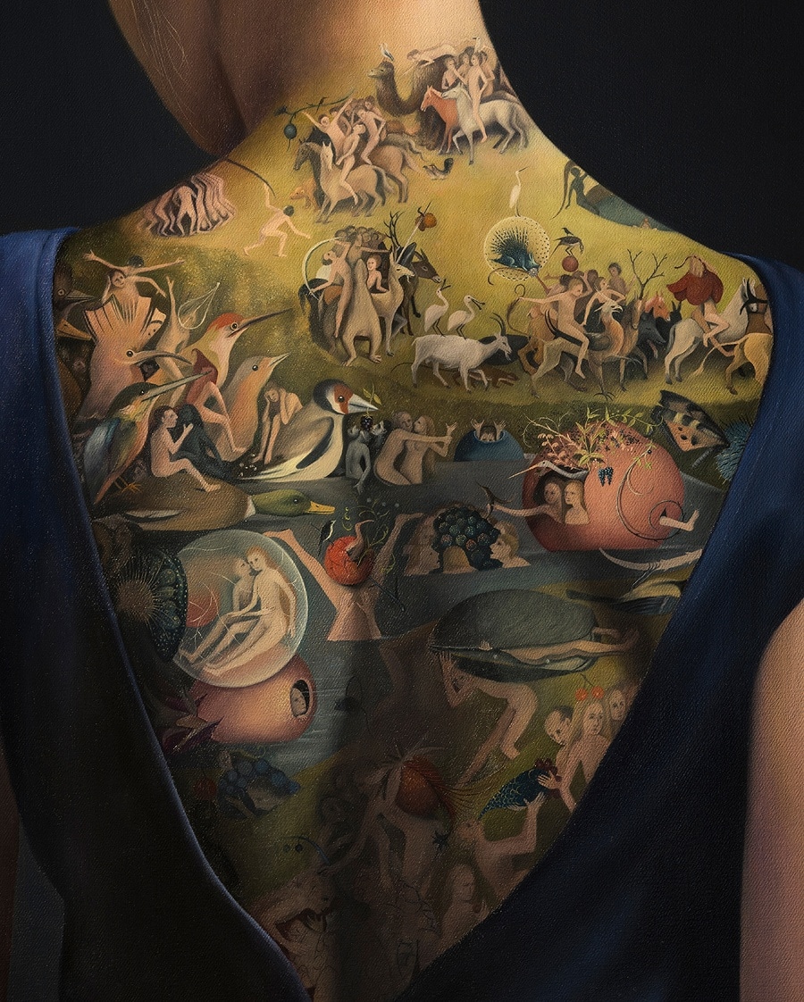 Pintura del El jardín de las delicias a modo de tatuaje sobre la espalda de una mujer, obra de Agnieszka Nienartowicz