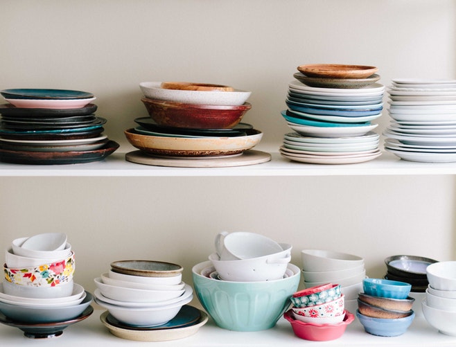 Ayunar foto platos y tazas