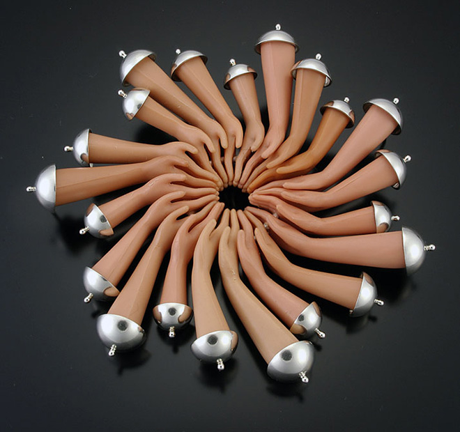 Margaux Lange barbie joyas 7