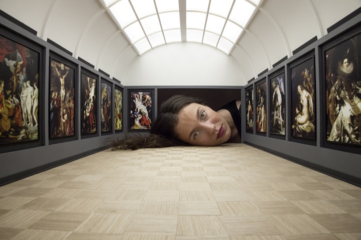 Tezi Gabunia instalación Louvre 1