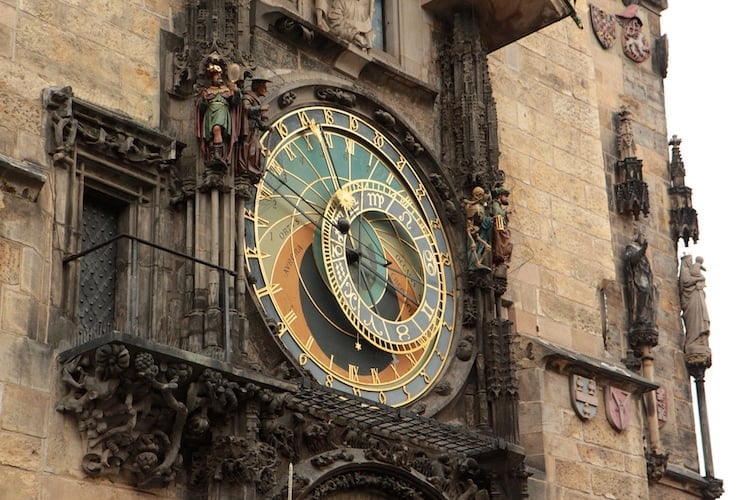 Un reloj medieval de 610 años muestra el estado del universo en tiempo real