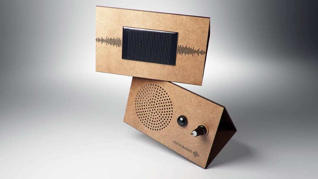 ONEMI radio solar carton 5