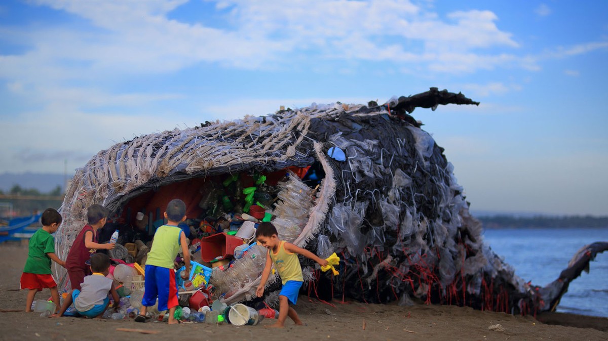 dentsu jayme syfy ballena contaminacion 3