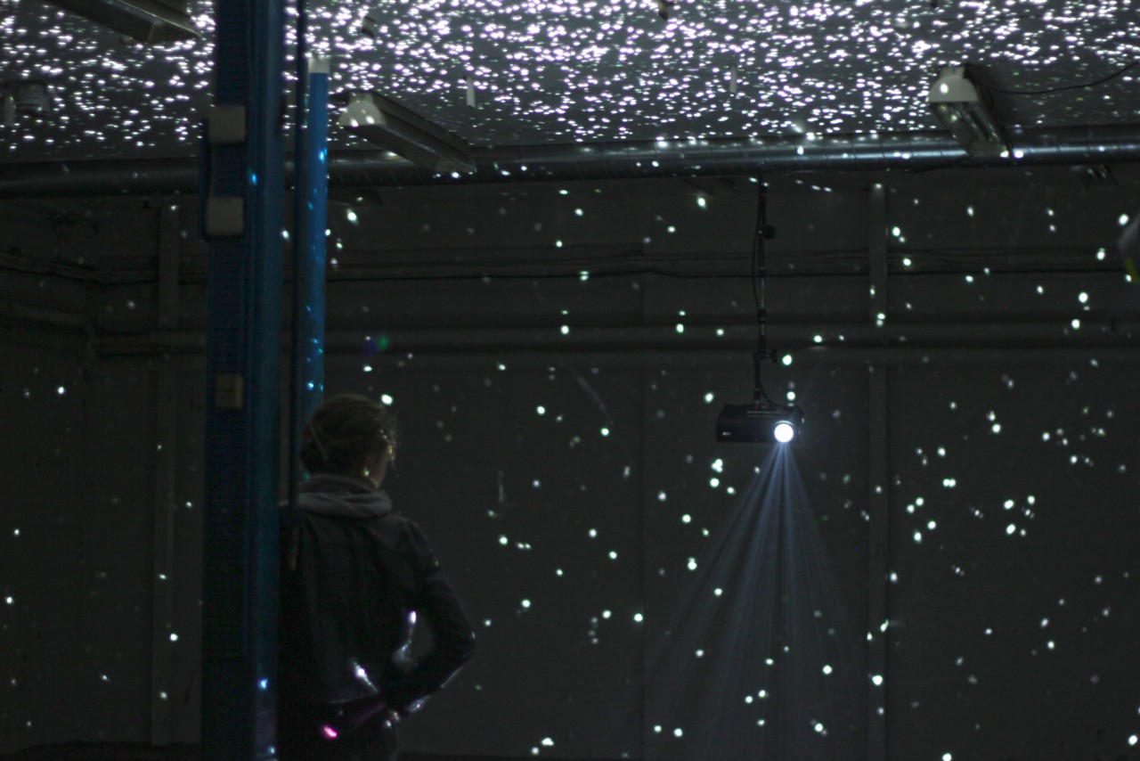 instalación luces disco kyle mcdonald 5