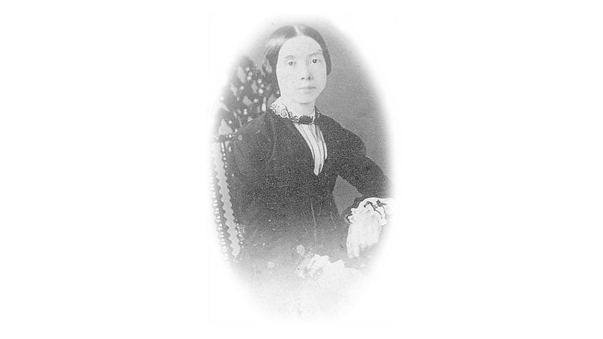 Tres poemas de Emily Dickinson, la poetisa de rimas imperfectas