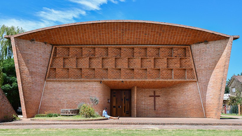 Eladio Dieste Iglesia del Cristo Obrero
