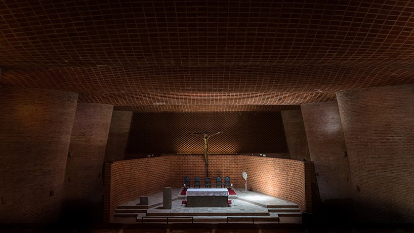 Eladio Dieste Iglesia del Cristo Obrero