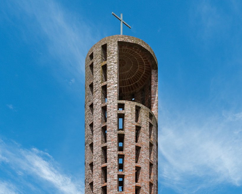 Eladio Dieste Iglesia del Cristo Obrero