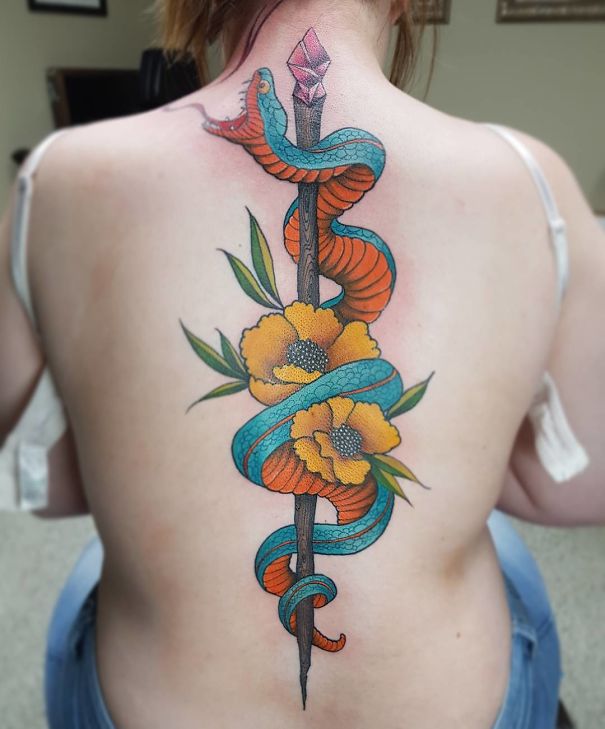 spine tattoo diseno79