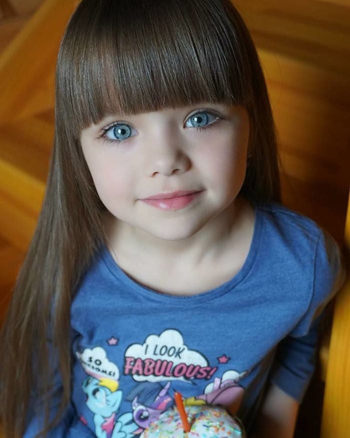 Jare 7 la niña más guapa del mundo belleza