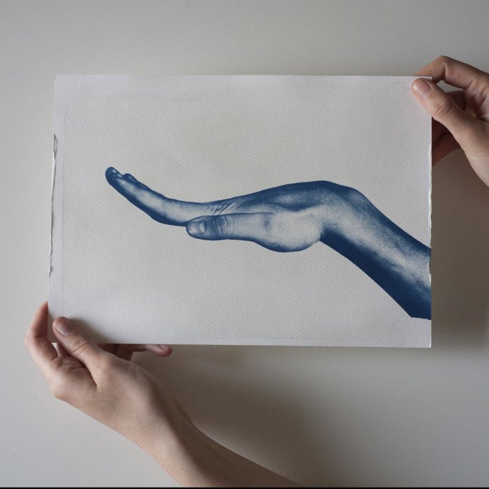 cianotipia original bending hand photo edicion limitada