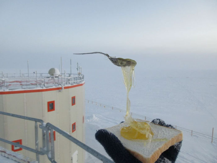 Base Concordia 09