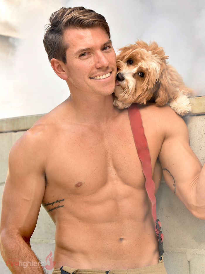 BomberosAustralianos 5 calendario beneficiencia buenacausa animales Australia fotografía erótico