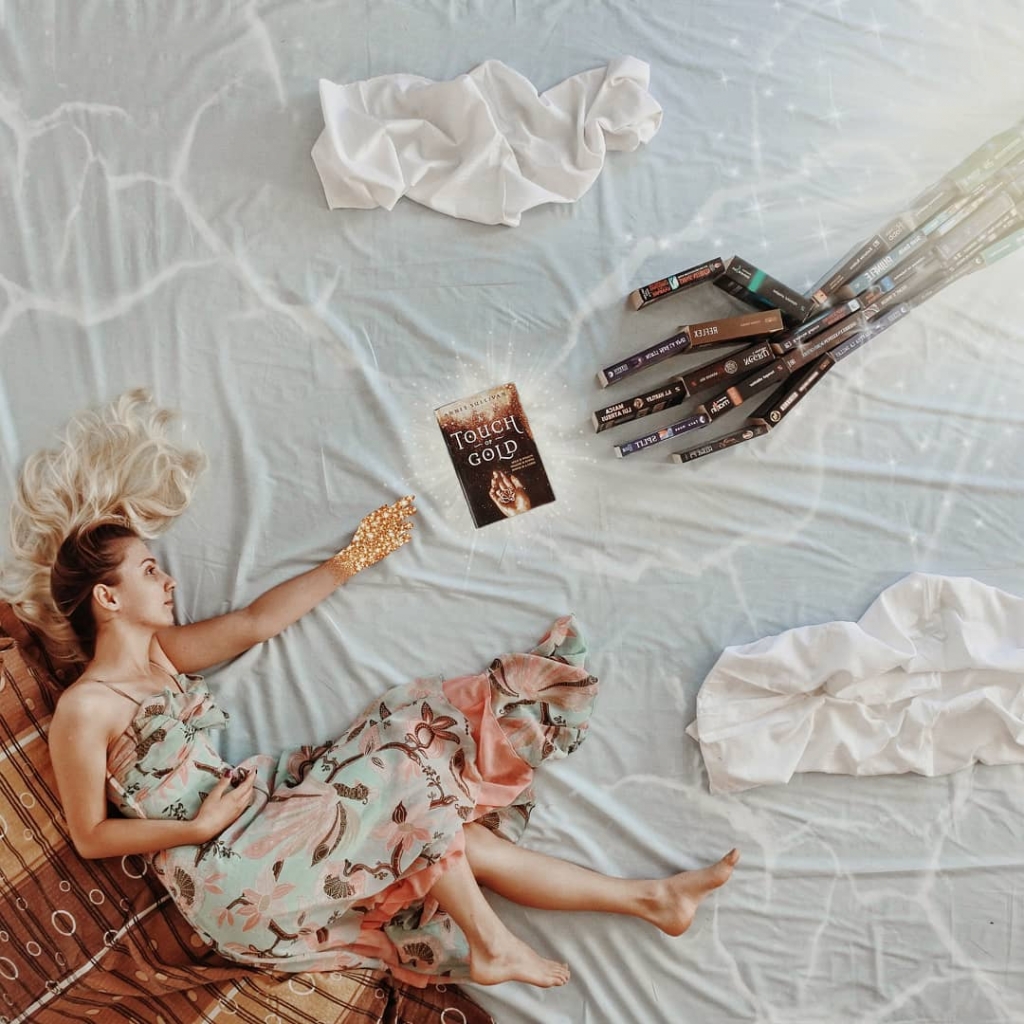 ElizabethSagan 15 bookstagrammer Instagram libros lectura artefotográfico photoshop imaginación