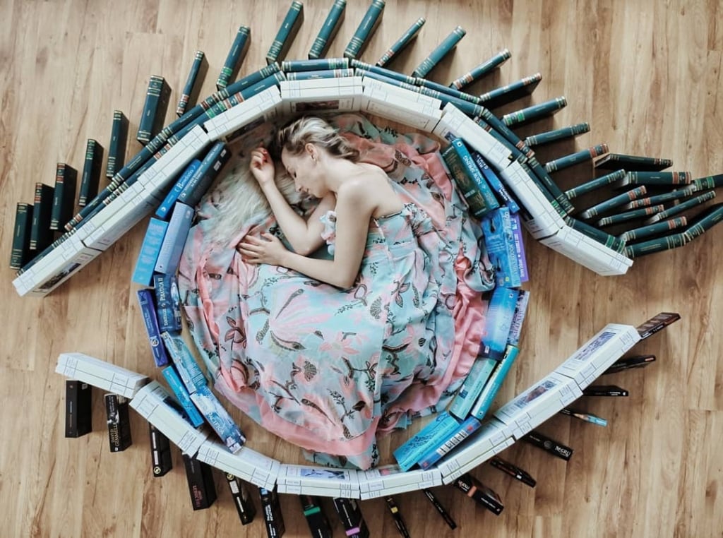 ElizabethSagan 7 bookstagrammer Instagram libros lectura artefotográfico photoshop imaginación