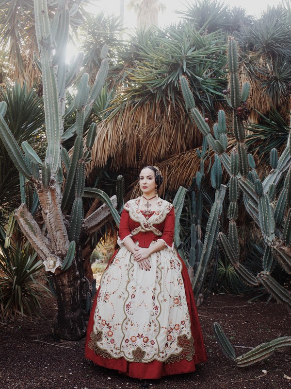 Falleras de las Fallas de Valencia