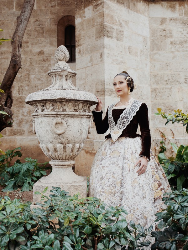 Falleras de las Fallas de Valencia