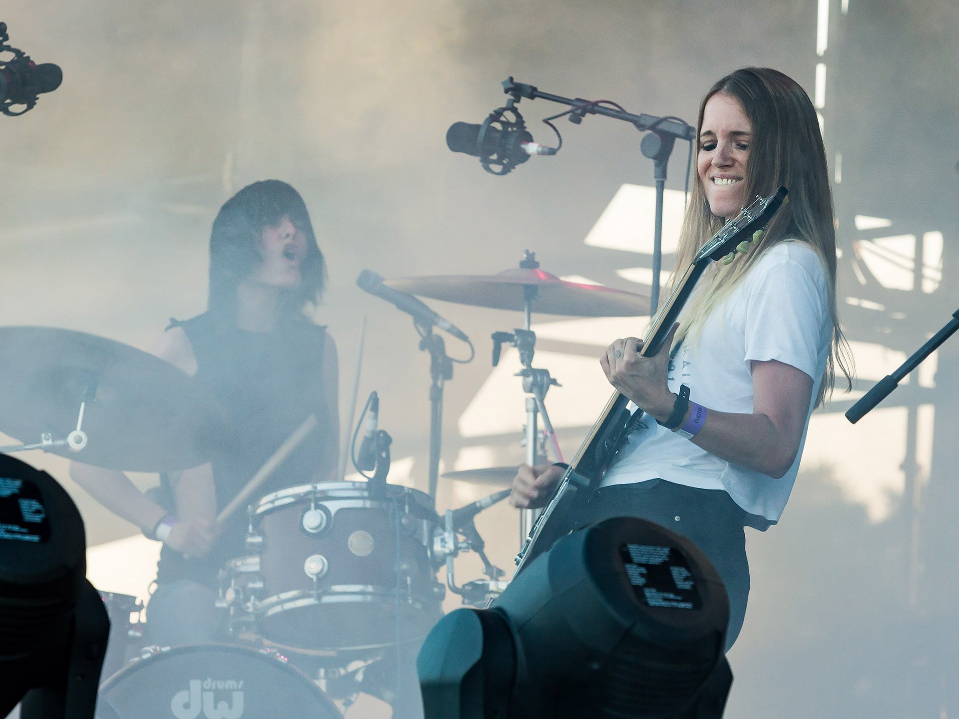 El dúo de punk-rock Bala, durante su actuación en el Festival Cultura Inquieta
