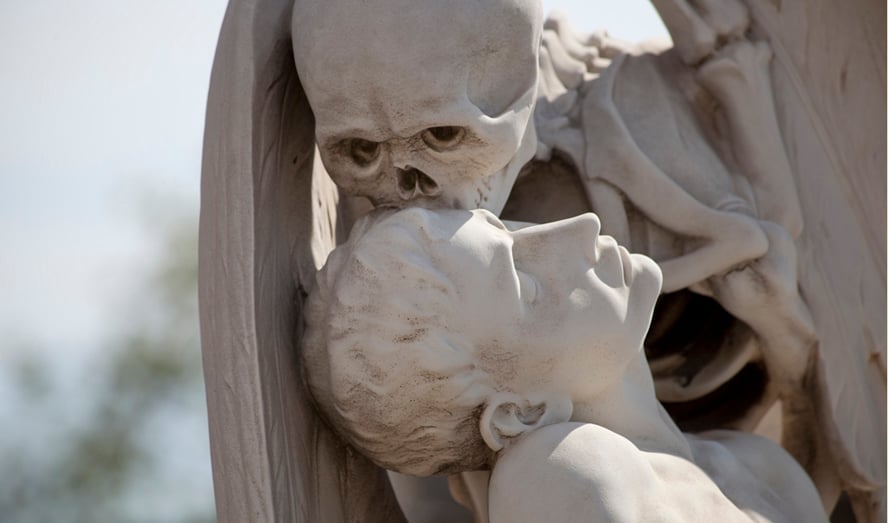 ElBesoDeLaMuerte 6 escultura fúnebre cementerio Poblenou Barcelona JaumeBarba Llaudet muerte