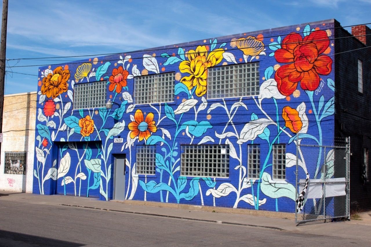 LouiseJones 8 Ouizi arteurbano intervencionesurbanas flores edificios belleza