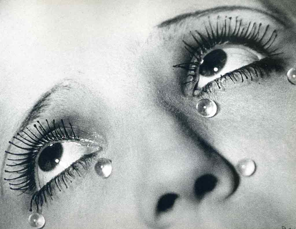 Man Ray llorar