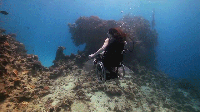 SueAustin 2 NormanLomax ArteSubacuático Discapacidad JuegosParalímpicos estimulante vida