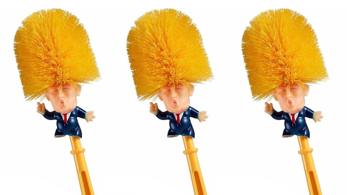 Disponible una escobilla del váter con el rostro de Donald Trump