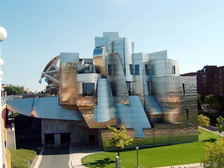 Weisman Art Museum, Minneapolis, Minnesota. Frank Gehry.