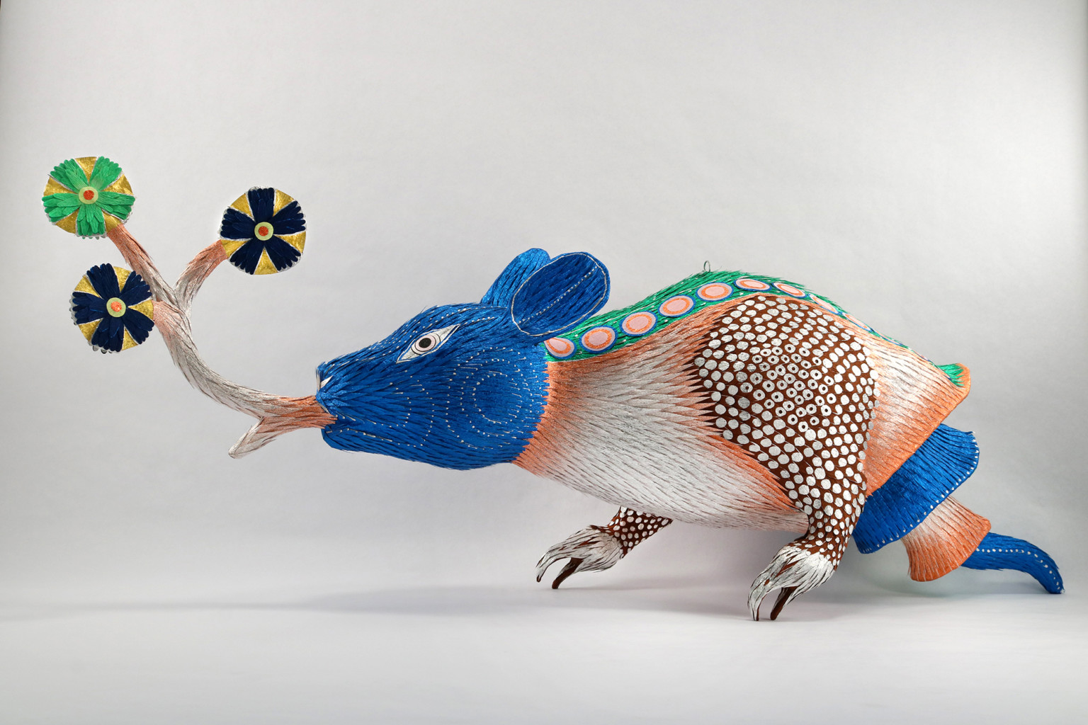 RobertoBenavidez 10 arte escultura artesanía IlluminatedPiñata fantasía criaturas color 3D