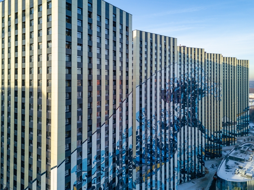 TheGreatWaveOfKanagawa 3 KatsushikaHokusai intervencionesurbanas edificios ukiyoe Moscú CiudadDeEtalon mural