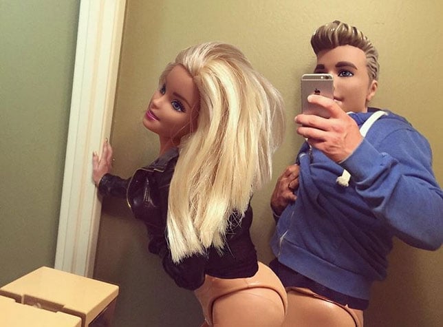 Barbie y Ken: sexo y selfies en tiempos de redes sociales
