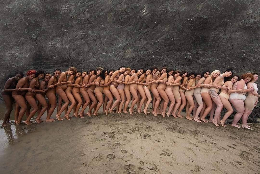 Redefiniendo la belleza y empleando el arte para construir un mundo más justo