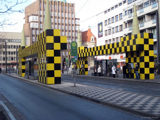 Parada de autobuses en Hannover, Alemania
