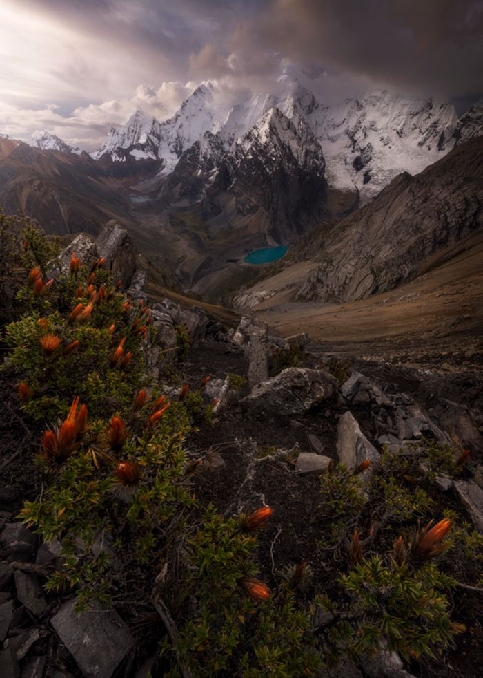 Paso de San Antonio, Cordillera Huayhuash, Perú, por Matt Jackisch