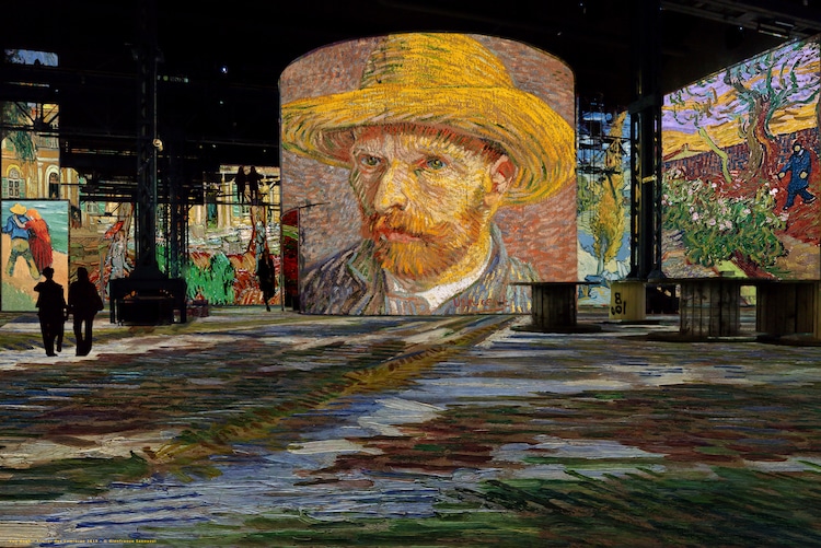 VincentVanGogh 2 exposicion postimpresionismo instalacion AtelierDesLumieres StarryNight