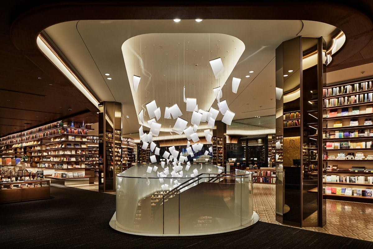 En esta biblioteca china las lámparas parecen hojas flotando en el aire1