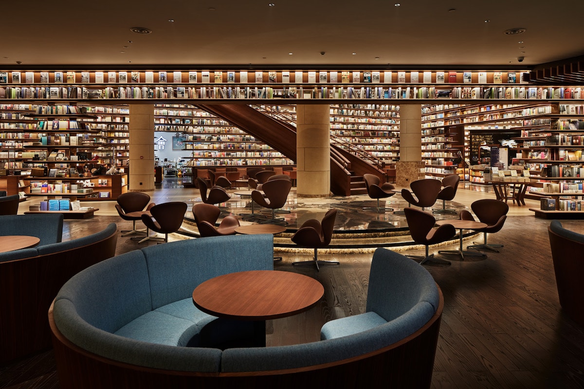 En esta biblioteca china las lámparas parecen hojas flotando en el aire25