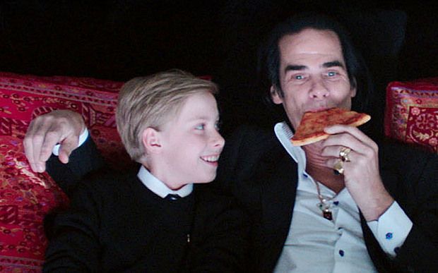 nick cave junto a su hijo arthur