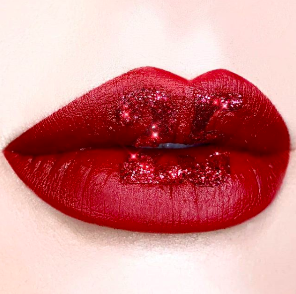 Labios con un 25