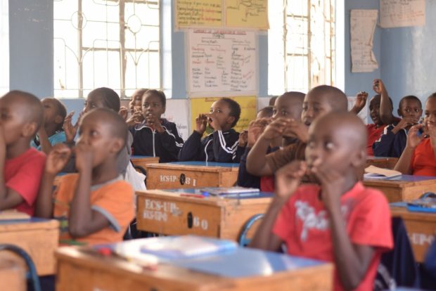 Recicle Pay 3 Nigeria escuela plastico infancia educacion estilo de vida ecologia